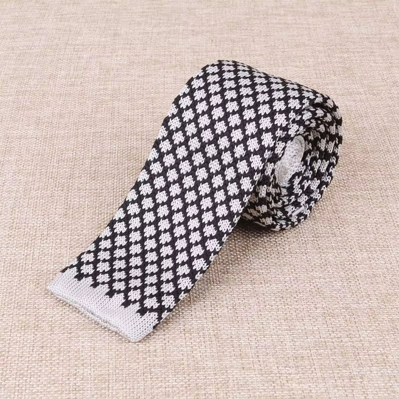 Load image into Gallery viewer, Brand New Men'S Knitted Fashion Tie Features Narrow Version Flat Head